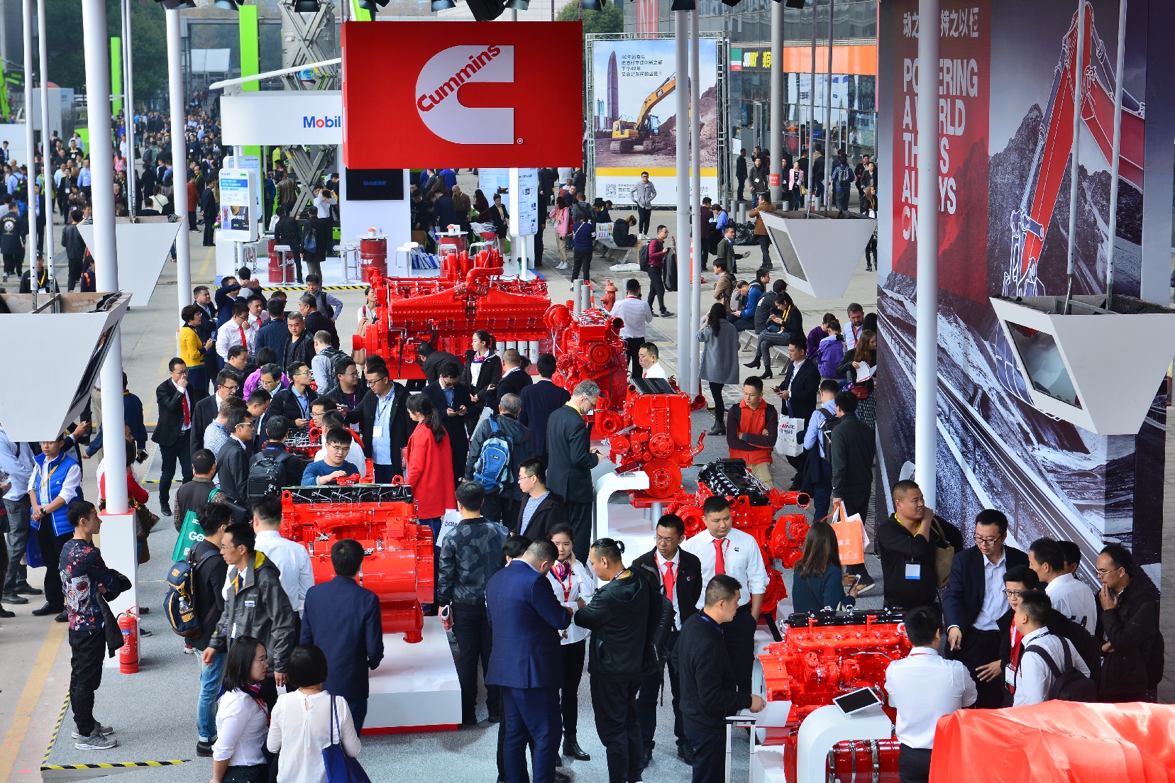 Cummins at bauma China show 1 lw.jpg